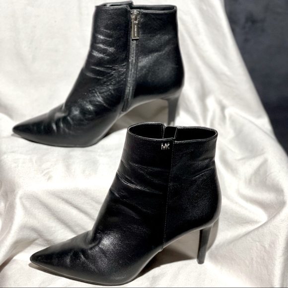 MICHAEL Michael Kors Shoes - MICHAEL-MICHAEL KORS-Black leather ankle bootie
